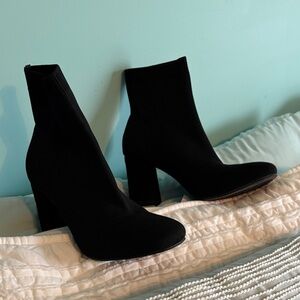 Elegant Black Mia Ankle Boots size 7